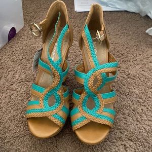 BCBG wedge heel